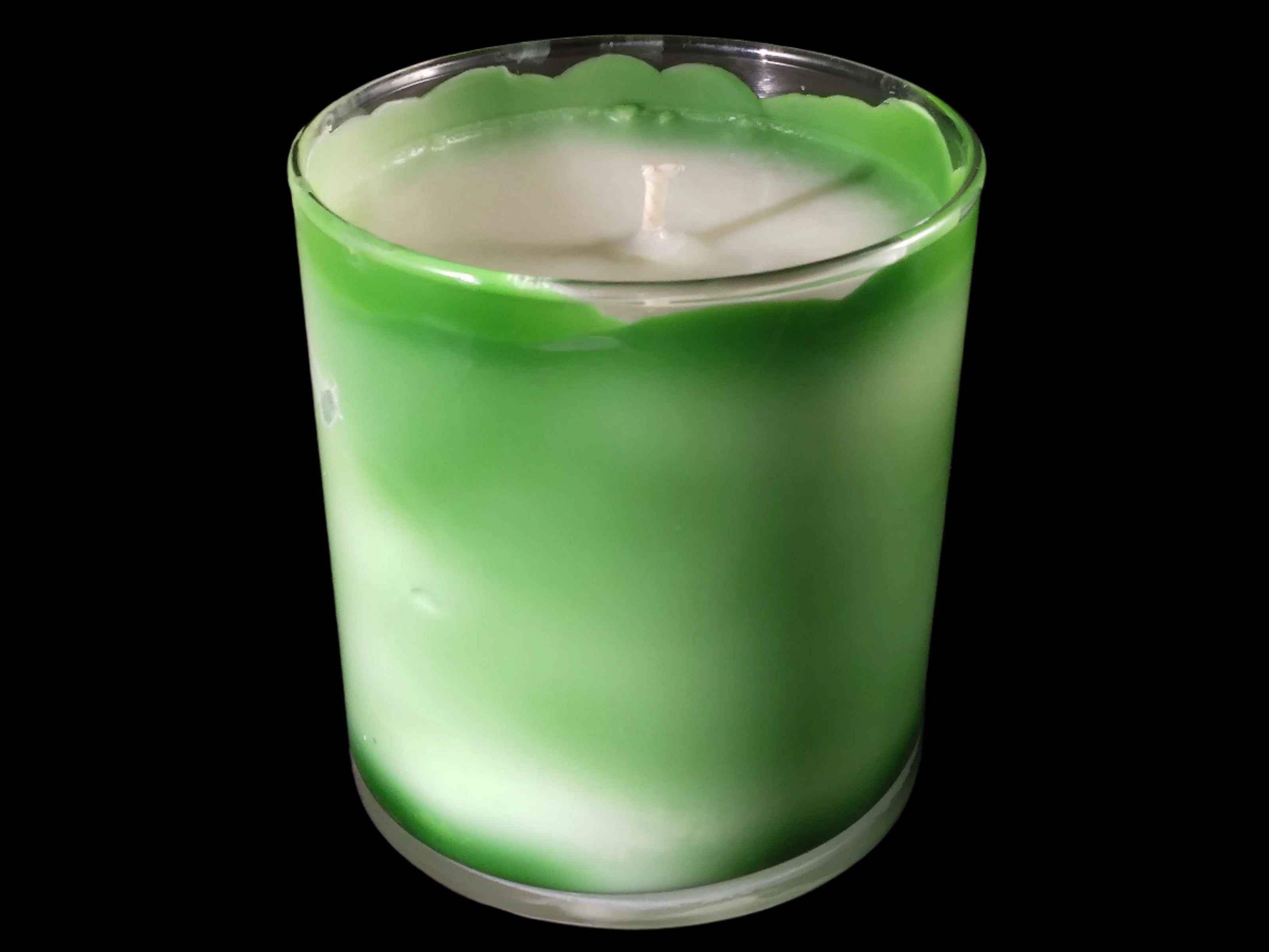 Swirled Fresh Cut Grass Candle Showing Swirl Pattern